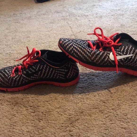 Nike sneakers - Picture 3 of 5